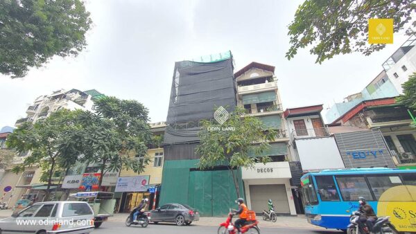 19 21 pho hue 2