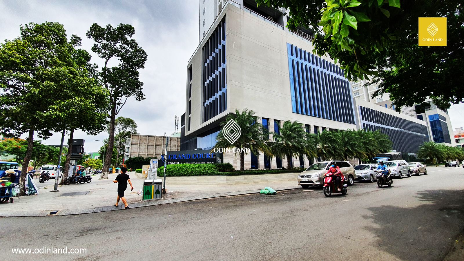 Office for lease at XI Grand Court Building