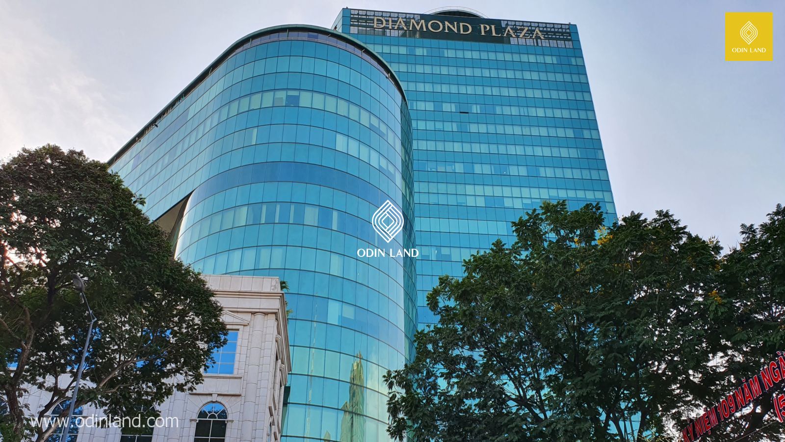 Office for lease at Diamond Plaza Building