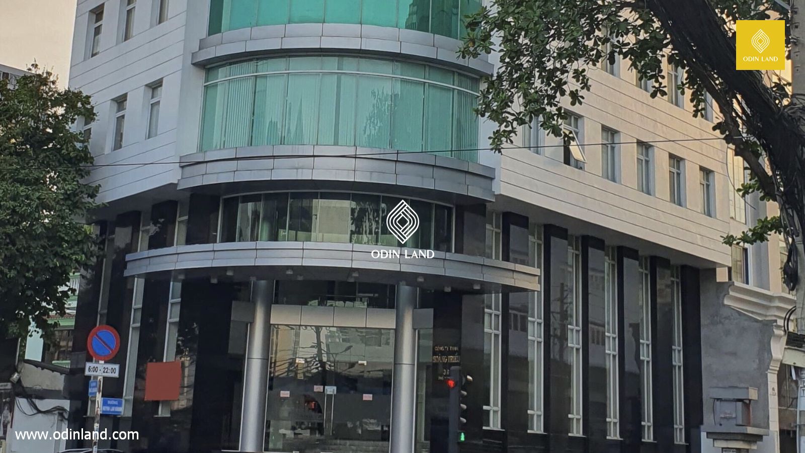 Office for lease at Hoang Trieu Building