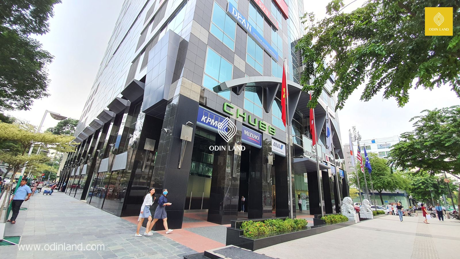 Office for lease at Sun Wah Tower