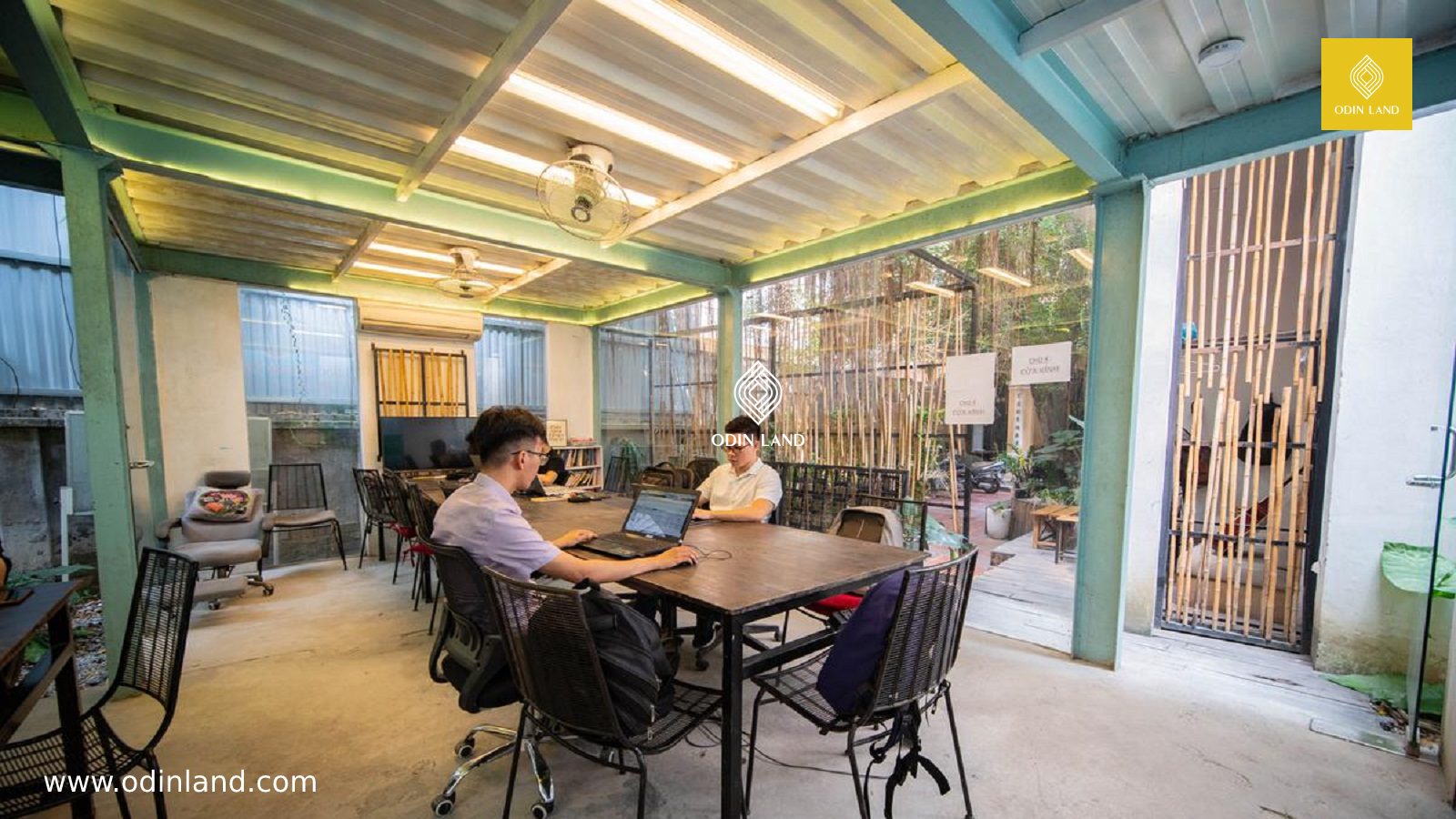 Ihouse Coworking Space (7)