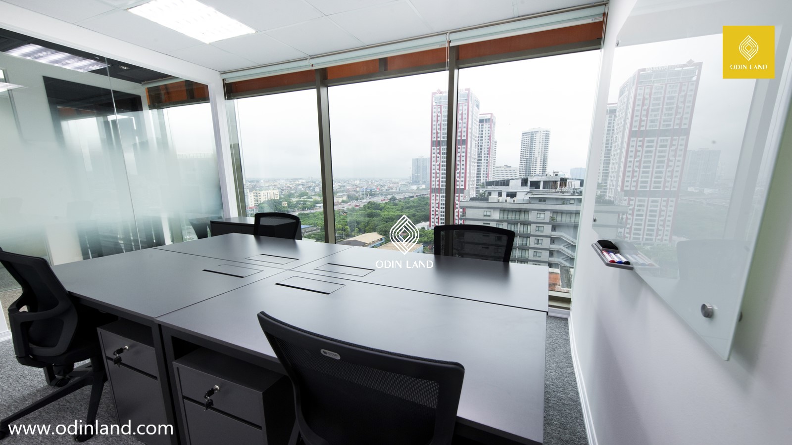 one'z office (5)