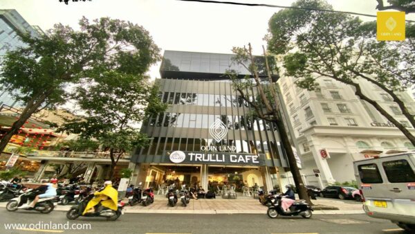 toa nha 24 26 pham ngoc thach (2)