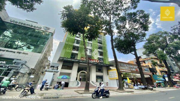 toa nha cf tower (4)