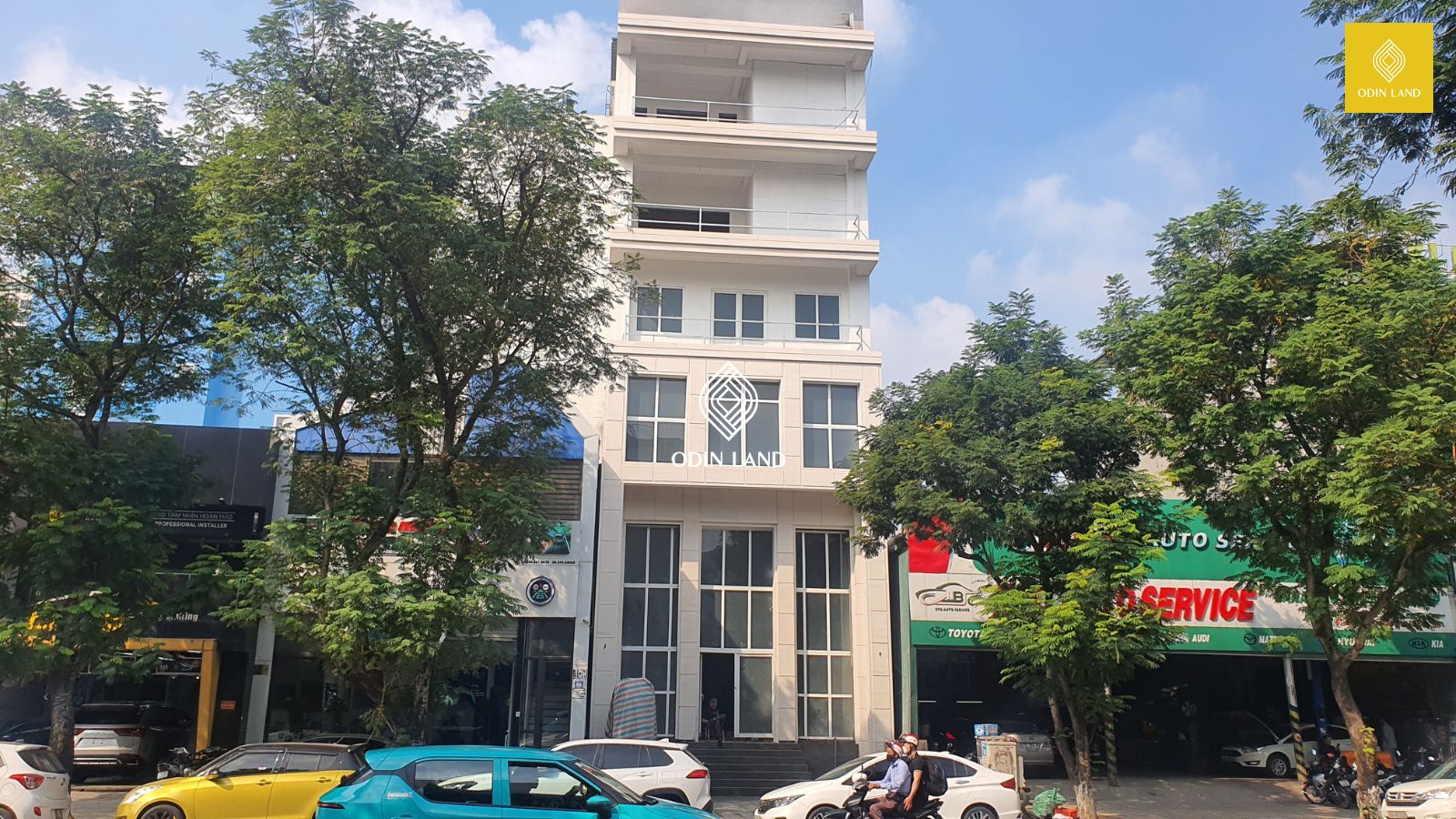 Tòa nhà 86 Khúc Thừa Dụ