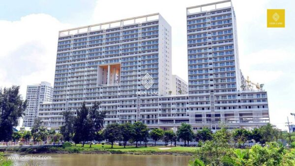 toa nha scenic valley (2)