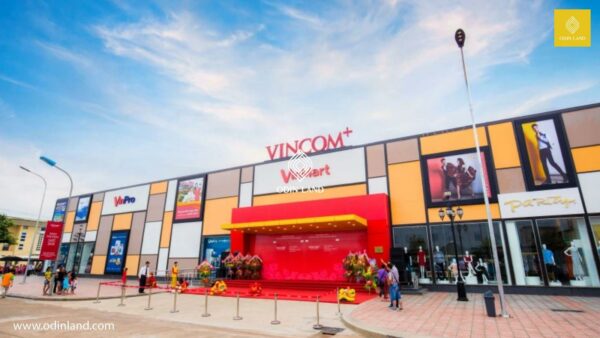 trung tam thuong mại vinom plaza uong bi (1)